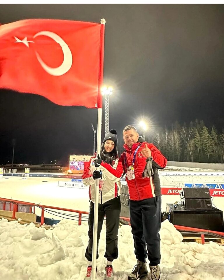 Ulusal Kayakçı Ebru Tuncer, Estonya’da düzenlenen Gençler Kayak Dünya Şampiyonası’nda ülkemizi temsil ediyor